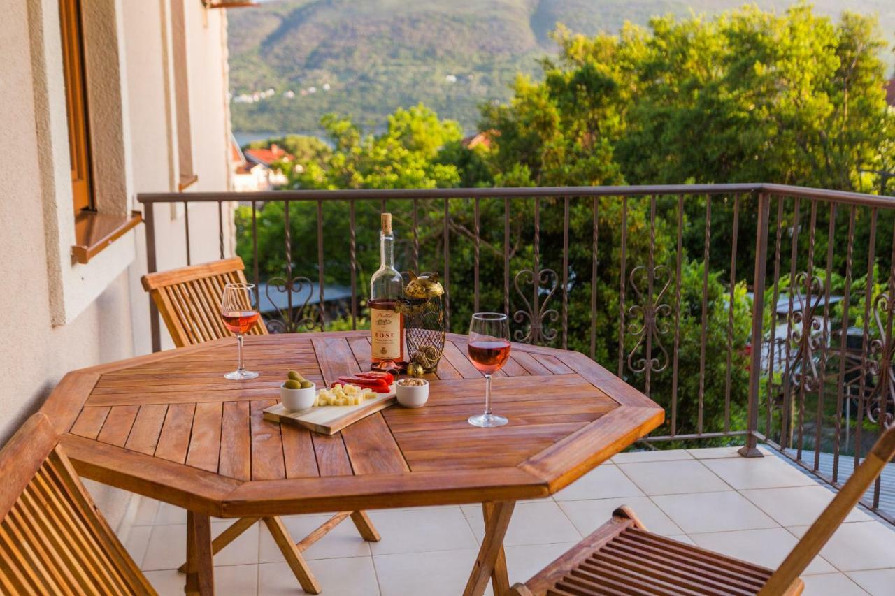 Apartmán Perla Di Boka Baošići Exteriér fotografie